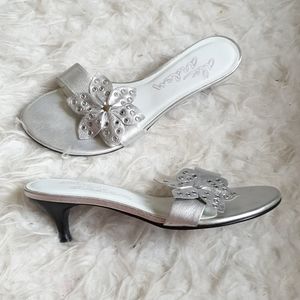 Alec Arden silver leather sandals heels sz7